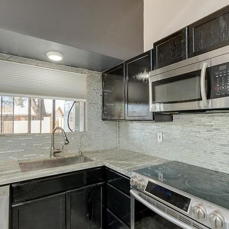 Shared Living Not A Hotel Phoenix Exterior foto